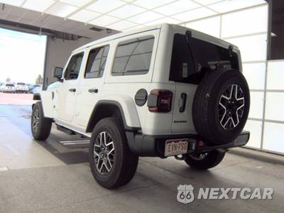 2026 Jeep Wrangler 4 Door Sahara - zdjęcie 6 z 24 - miniatura