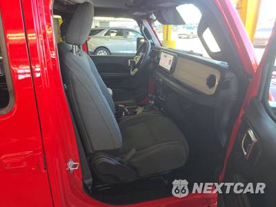 2026 Jeep Wrangler 4 Door Sahara - zdjęcie 8 z 26 - miniatura