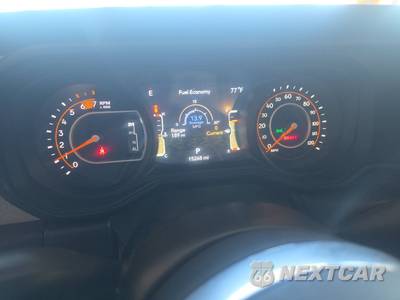 2026 Jeep Wrangler 4 Door Sahara - zdjęcie 12 z 29 - miniatura