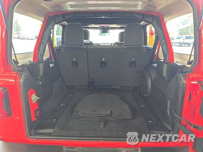 2026 Jeep Wrangler 4 Door Sahara - zdjęcie 16 z 25 - miniatura