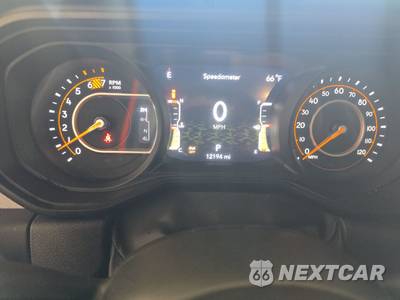 2026 Jeep Wrangler 4 Door Sahara - zdjęcie 12 z 37 - miniatura