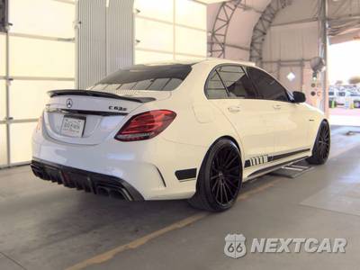 2017 Mercedes-Benz AMG C 63 S Sedan - zdjęcie 4 z 28 - miniatura