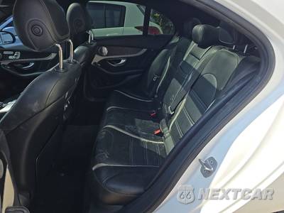 2017 Mercedes-Benz AMG C 63 S Sedan - zdjęcie 13 z 28 - miniatura