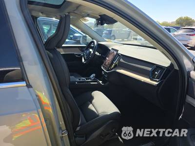 2026 Volvo XC90 B6 Plus 7-Passenger - zdjęcie 8 z 37 - miniatura