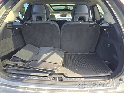 2026 Volvo XC90 B6 Plus 7-Passenger - zdjęcie 17 z 34 - miniatura