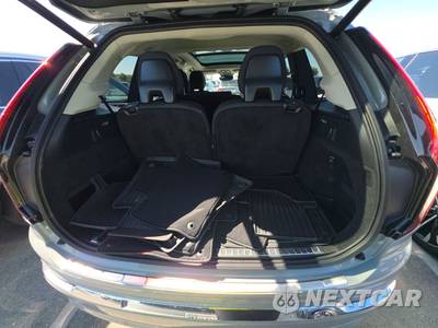 2026 Volvo XC90 B6 Plus 7-Passenger - zdjęcie 17 z 37 - miniatura