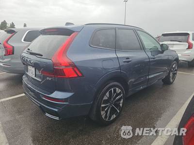 2026 Volvo XC60 B5 Plus - zdjęcie 4 z 34 - miniatura