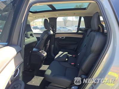 2026 Volvo XC90 B6 Plus 7-Passenger - zdjęcie 13 z 33 - miniatura