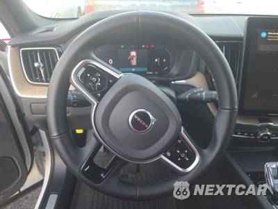 2026 Volvo XC60 B5 Plus - zdjęcie 10 z 32 - miniatura