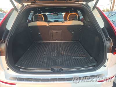 2026 Volvo XC60 B5 Plus - zdjęcie 16 z 32 - miniatura