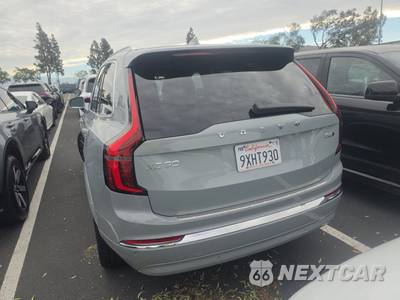 2026 Volvo XC90 B6 Plus 7-Passenger - zdjęcie 5 z 32 - miniatura