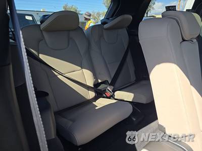 2026 Volvo XC90 B6 Plus 7-Passenger - zdjęcie 14 z 35 - miniatura