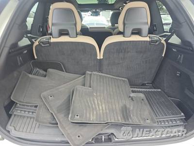 2026 Volvo XC90 B6 Plus 7-Passenger - zdjęcie 16 z 32 - miniatura