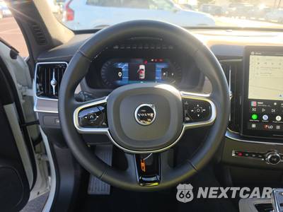 2026 Volvo XC90 B6 Plus 7-Passenger - zdjęcie 10 z 26 - miniatura