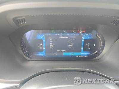 2026 Volvo XC60 B5 Plus - zdjęcie 12 z 29 - miniatura