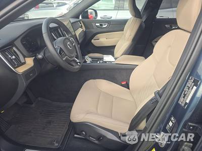 2026 Volvo XC60 B5 Plus - zdjęcie 7 z 29 - miniatura