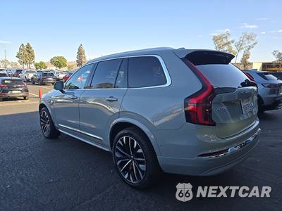 2026 Volvo XC90 B6 Plus 7-Passenger - zdjęcie 6 z 32 - miniatura