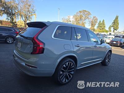 2026 Volvo XC90 B6 Plus 7-Passenger - zdjęcie 4 z 32 - miniatura