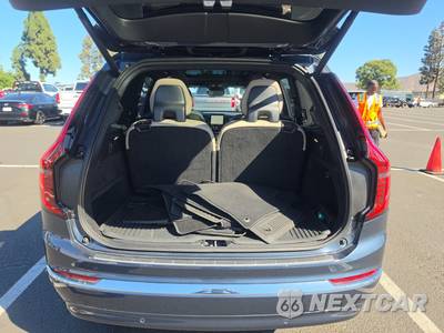 2026 Volvo XC90 B6 Plus 7-Passenger - zdjęcie 17 z 26 - miniatura