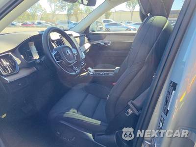 2026 Volvo XC90 B6 Plus 7-Passenger - zdjęcie 7 z 33 - miniatura