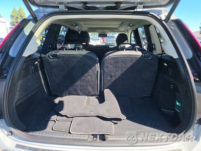 2026 Volvo XC90 B6 Plus 7-Passenger - zdjęcie 17 z 30 - miniatura