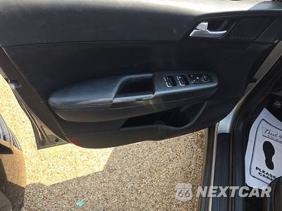 2021 Kia Sportage LX - zdjęcie 9 z 28 - miniatura