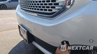 2017 GMC Yukon Denali 5SA - zdjęcie 33 z 36 - miniatura