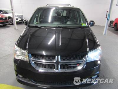 2017 Dodge Grand Caravan SXT 121.2" WB - zdjęcie 2 z 21 - miniatura