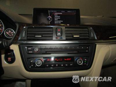 2013 BMW 3 Series Sedan 328i xDrive - zdjęcie 14 z 21 - miniatura