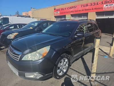 2010 Subaru Outback 2.5i Limited w/Power Moonroof
