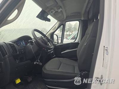 2025 Ram ProMaster 2500 Cargo Van Tradesman w/Passenger Seat Low Roof 136.0" WB - zdjęcie 7 z 19 - miniatura