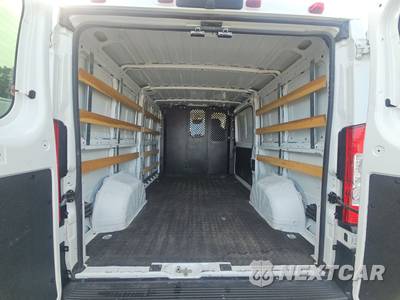 2025 Ram ProMaster 2500 Cargo Van Tradesman w/Passenger Seat Low Roof 136.0" WB - zdjęcie 15 z 24 - miniatura