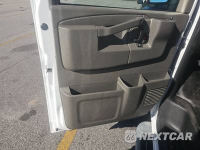 2025 Chevrolet Express 2500 Cargo Van 1WT 135.0" WB - zdjęcie 9 z 17 - miniatura