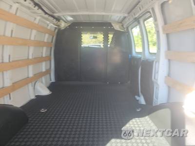 2025 Chevrolet Express 2500 Cargo Van 1WT 135.0" WB - zdjęcie 15 z 17 - miniatura