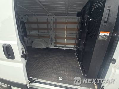 2025 Ram ProMaster 2500 Cargo Van Tradesman w/Passenger Seat Low Roof 136.0" WB - zdjęcie 13 z 20 - miniatura