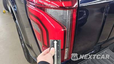 2025 Ford F-150 Hybrid Platinum Crew Cab Short Bed - zdjęcie 28 z 31 - miniatura