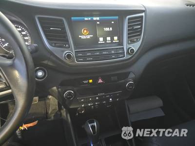 2017 Hyundai Tucson SE Plus - zdjęcie 11 z 37 - miniatura