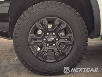 2023 Chevrolet Silverado 1500 ZR2 Crew Cab Short Bed 3LT - zdjęcie 9 z 27 - miniatura