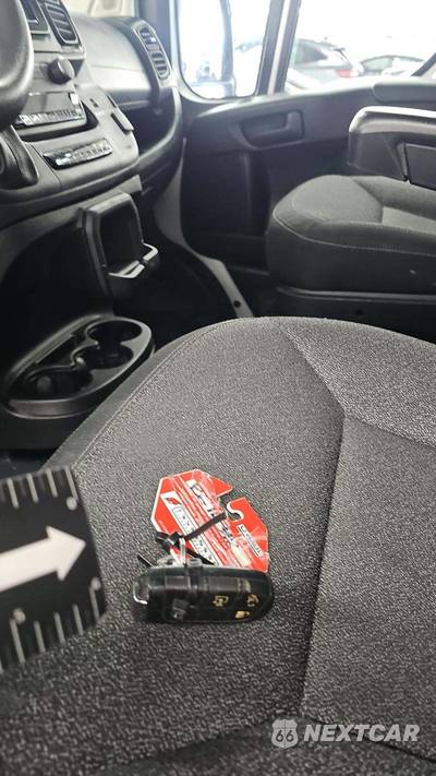 2025 Ram ProMaster 2500 Cargo Van Tradesman w/Passenger Seat Low Roof 136.0" WB - zdjęcie 17 z 30 - miniatura