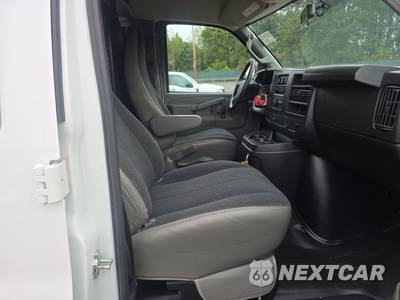 2025 Chevrolet Express 2500 Cargo Van 1WT 135.0" WB - zdjęcie 8 z 31 - miniatura