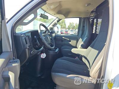 2025 Chevrolet Express 2500 Cargo Van 1WT 135.0" WB - zdjęcie 7 z 30 - miniatura