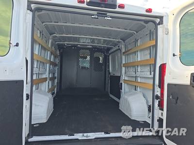 2025 Ram ProMaster 2500 Cargo Van Tradesman w/Passenger Seat Low Roof 136.0" WB - zdjęcie 15 z 28 - miniatura