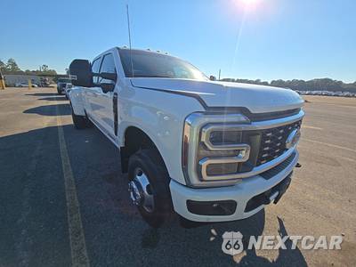 2025 Ford Super Duty F-350 Platinum Crew Cab Long Bed DRW - zdjęcie 3 z 25 - miniatura