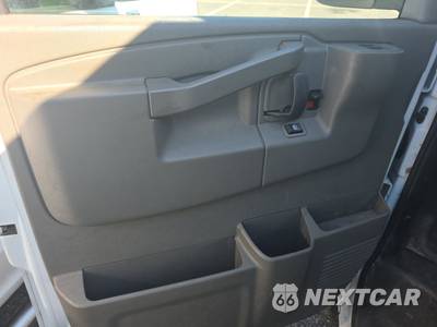 2021 Chevrolet Express 2500 Cargo Van 1WT 135.2" WB - zdjęcie 9 z 17 - miniatura