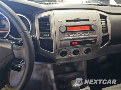 2005 Toyota Tacoma PreRunner Crew Cab Medium Bed - zdjęcie 11 z 31 - miniatura