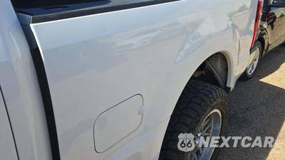 2022 Ford Super Duty F-250 XLT Crew Cab Medium Bed - zdjęcie 19 z 33 - miniatura