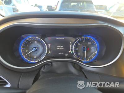 2023 Chrysler Pacifica Touring L 121.6" WB - zdjęcie 12 z 25 - miniatura