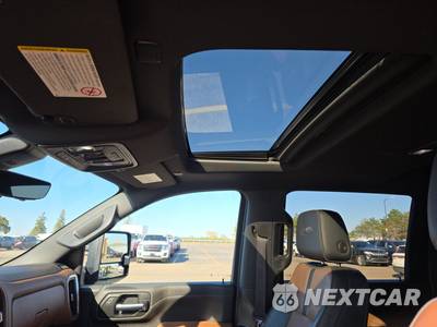 2022 Chevrolet Silverado 3500HD High Country Crew Cab Long Bed DRW - zdjęcie 17 z 18 - miniatura