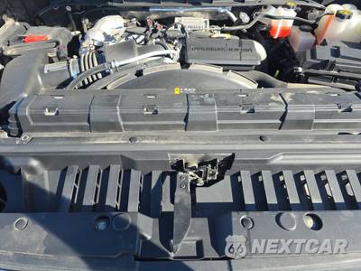 2022 Chevrolet Silverado 3500HD High Country Crew Cab Long Bed DRW - zdjęcie 15 z 18 - miniatura
