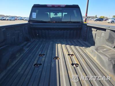 2022 Chevrolet Silverado 3500HD High Country Crew Cab Long Bed DRW - zdjęcie 16 z 18 - miniatura